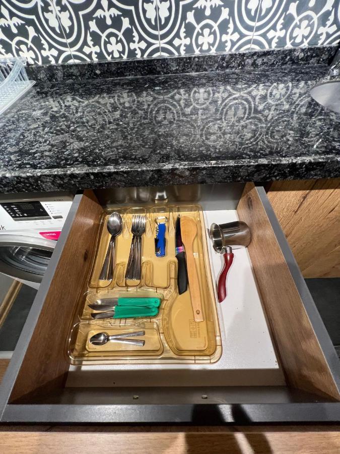 Ayd Apart Harbiye Taksim Истанбул Екстериор снимка